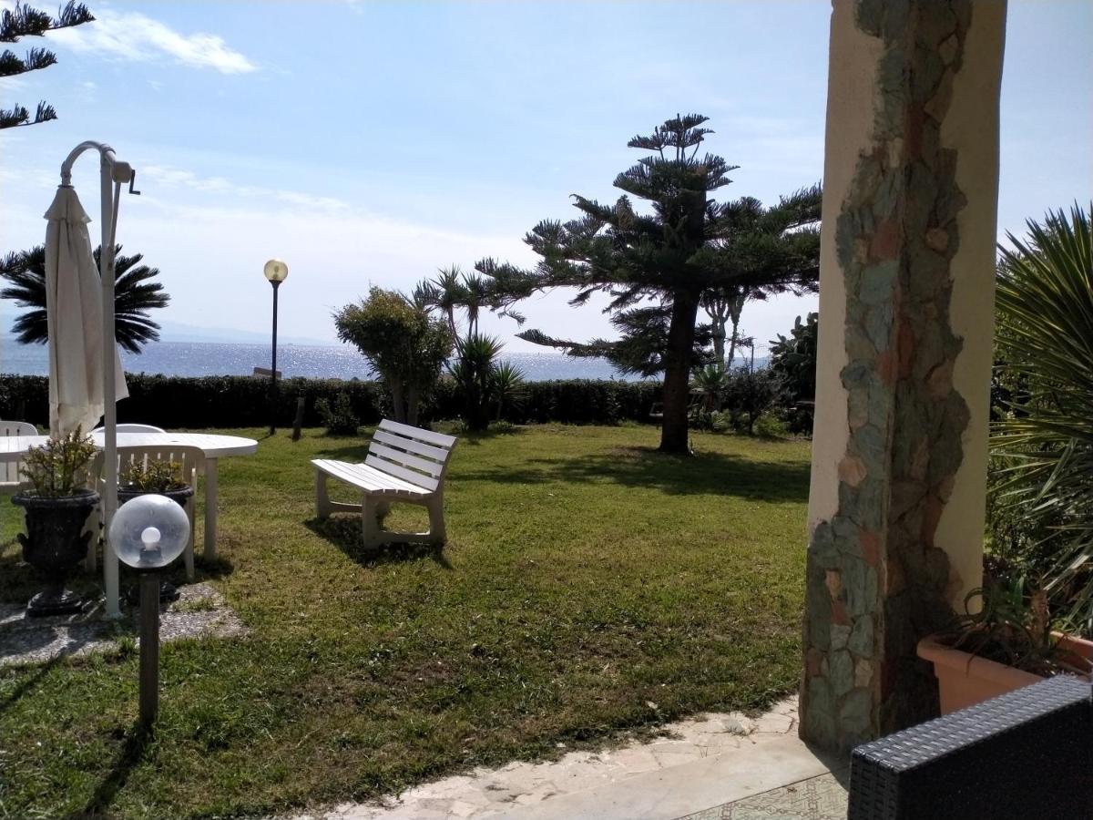 Villa Sullo Stretto Sant'Agata  Extérieur photo