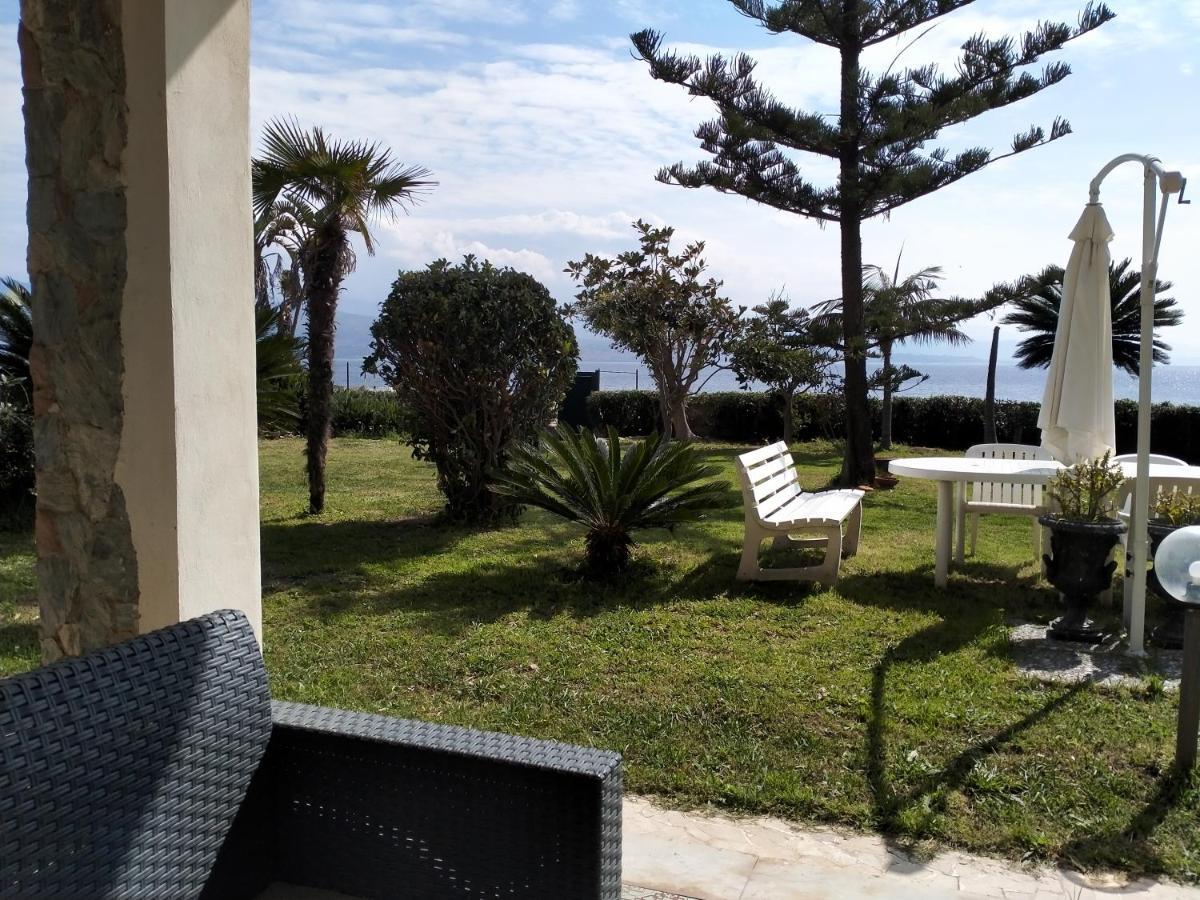 Villa Sullo Stretto Sant'Agata  Extérieur photo